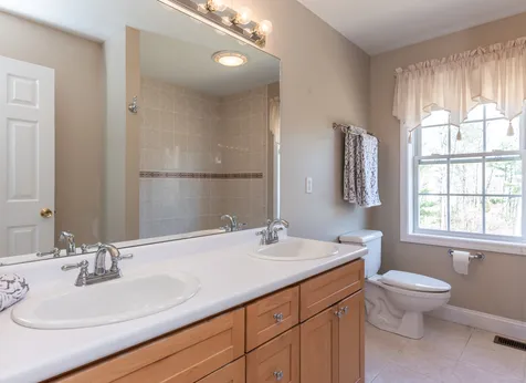 31 Hawk Drive Salem NH 03079