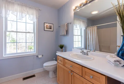 31 Hawk Drive Salem NH 03079