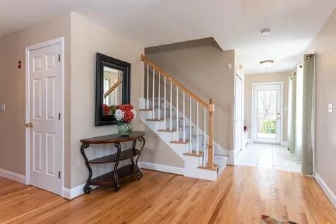 31 Hawk Drive Salem NH 03079