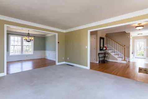 31 Hawk Drive Salem NH 03079