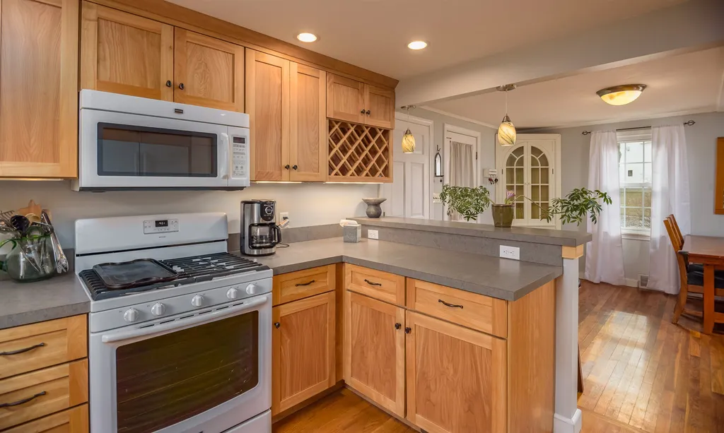 179 Hillside Drive Portsmouth NH 03801