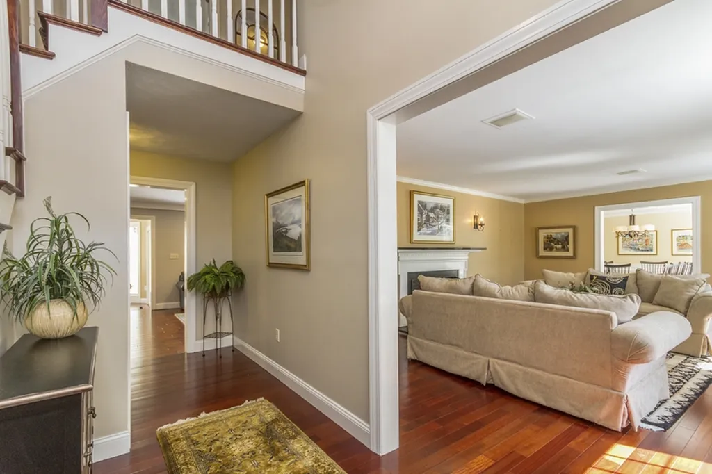 17 Storybrook Lane Amherst NH 03031