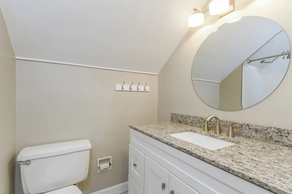 17 Storybrook Lane Amherst NH 03031