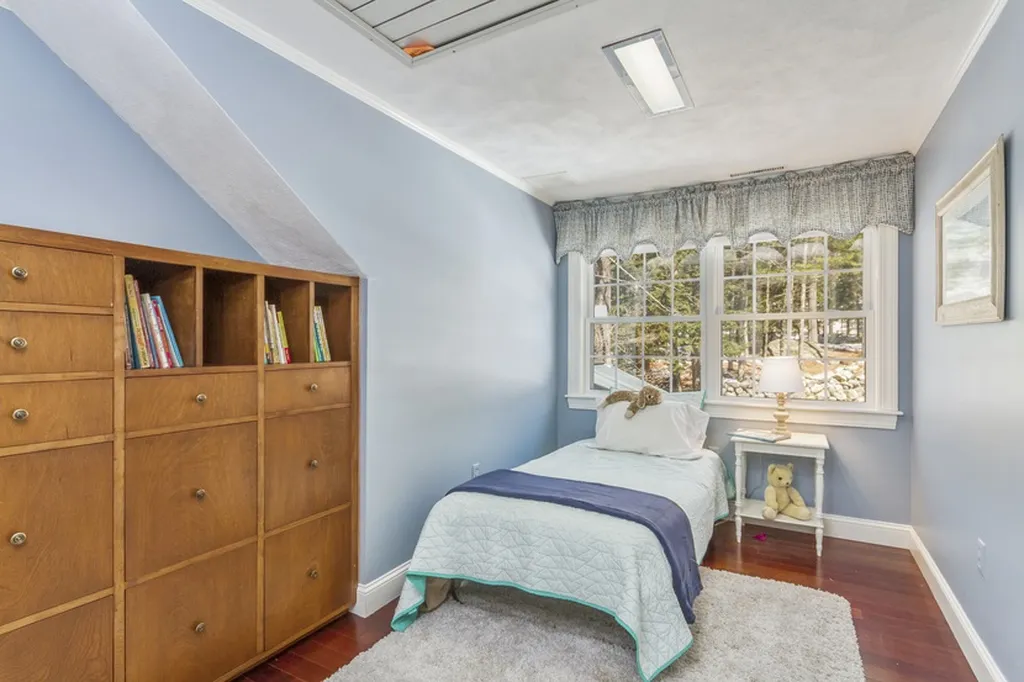 17 Storybrook Lane Amherst NH 03031