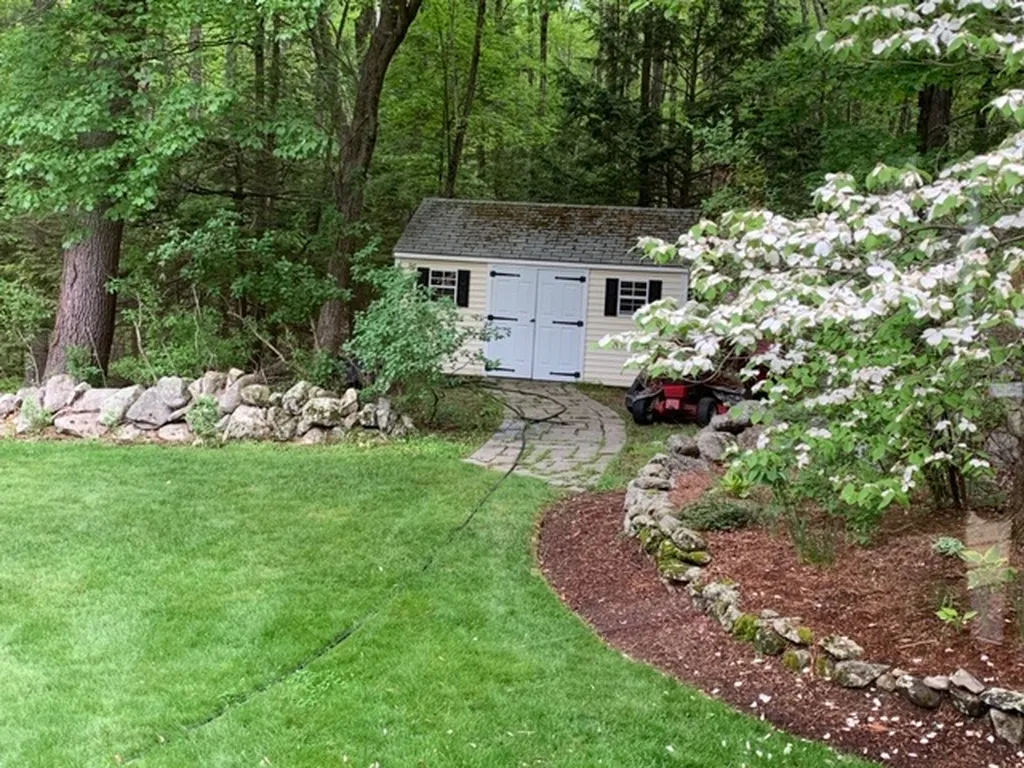 17 Storybrook Lane Amherst NH 03031