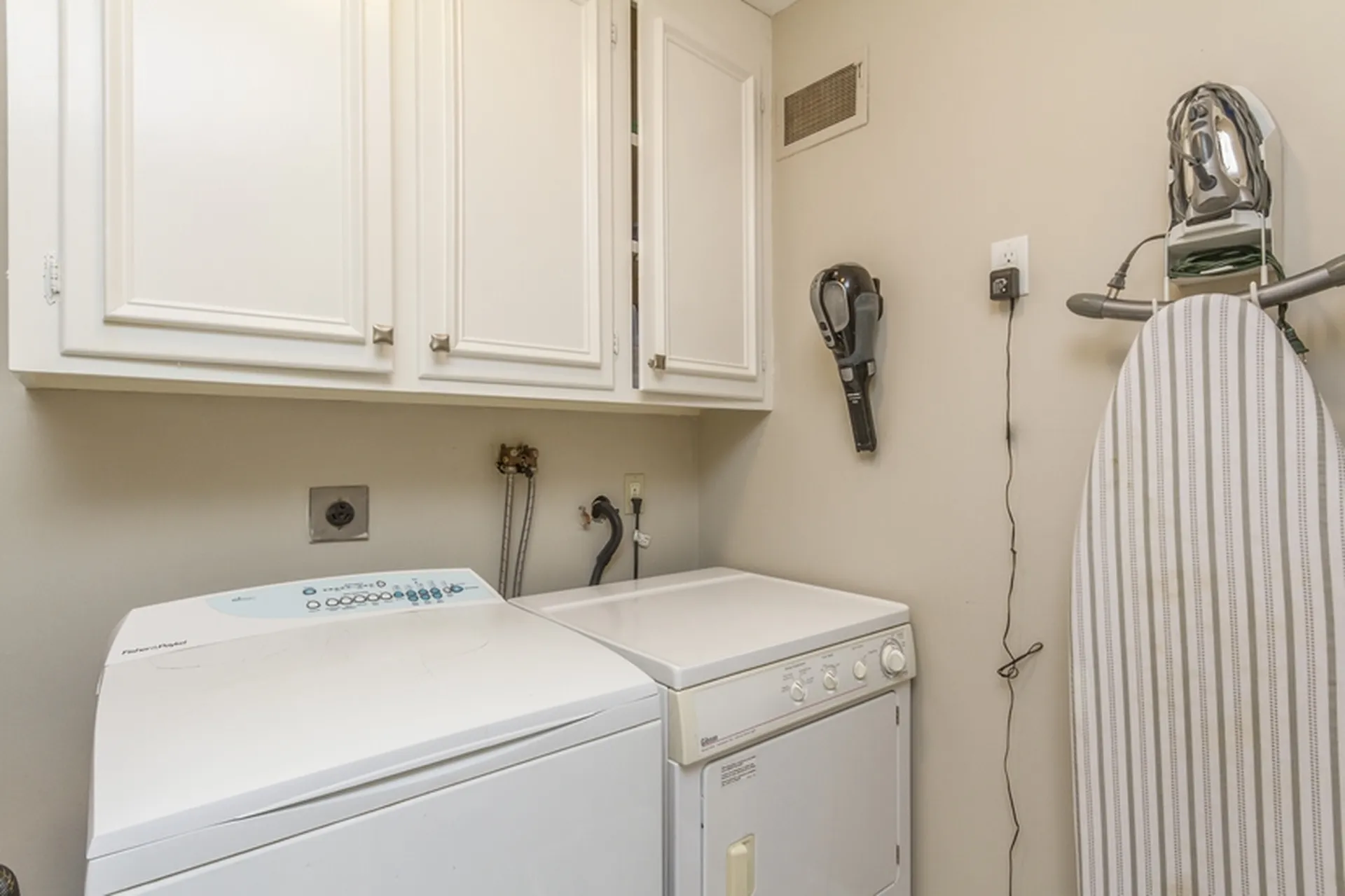 17 Storybrook Lane Amherst NH 03031