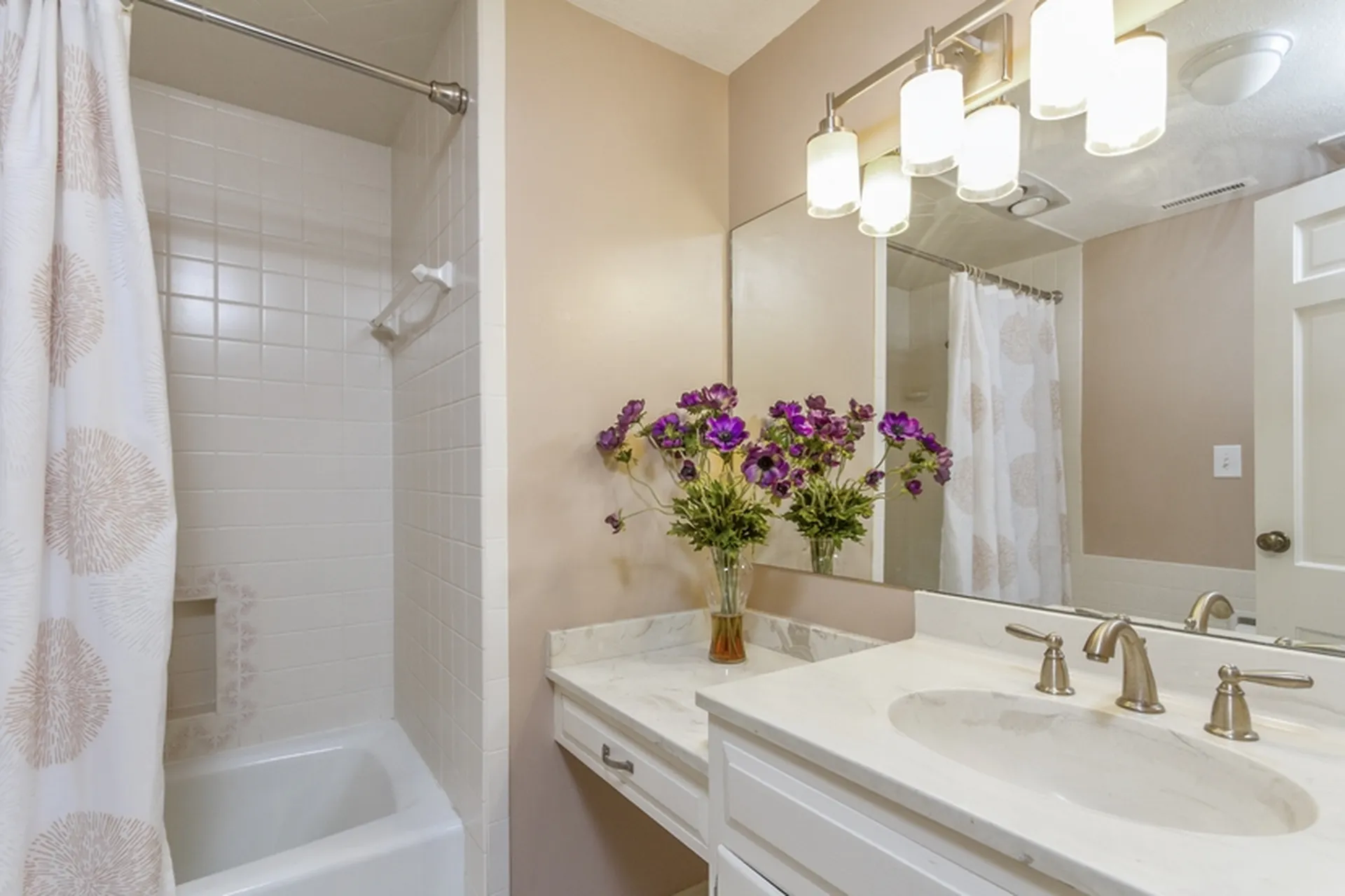 17 Storybrook Lane Amherst NH 03031