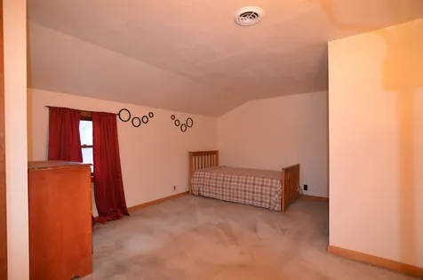 16 Bradford Road Sunapee NH 03782