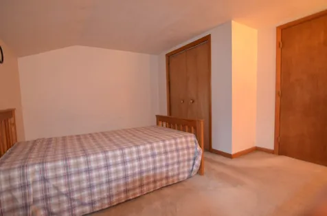 16 Bradford Road Sunapee NH 03782