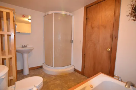 16 Bradford Road Sunapee NH 03782