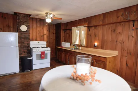 16 Bradford Road Sunapee NH 03782