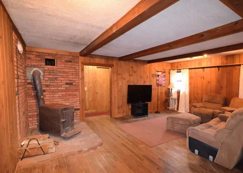 16 Bradford Road Sunapee NH 03782
