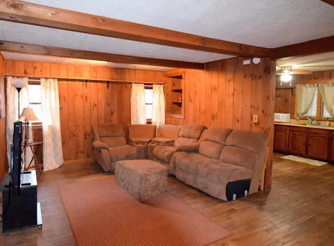 16 Bradford Road Sunapee NH 03782