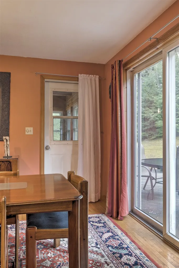 30 Highland Circle Swanzey NH 03446