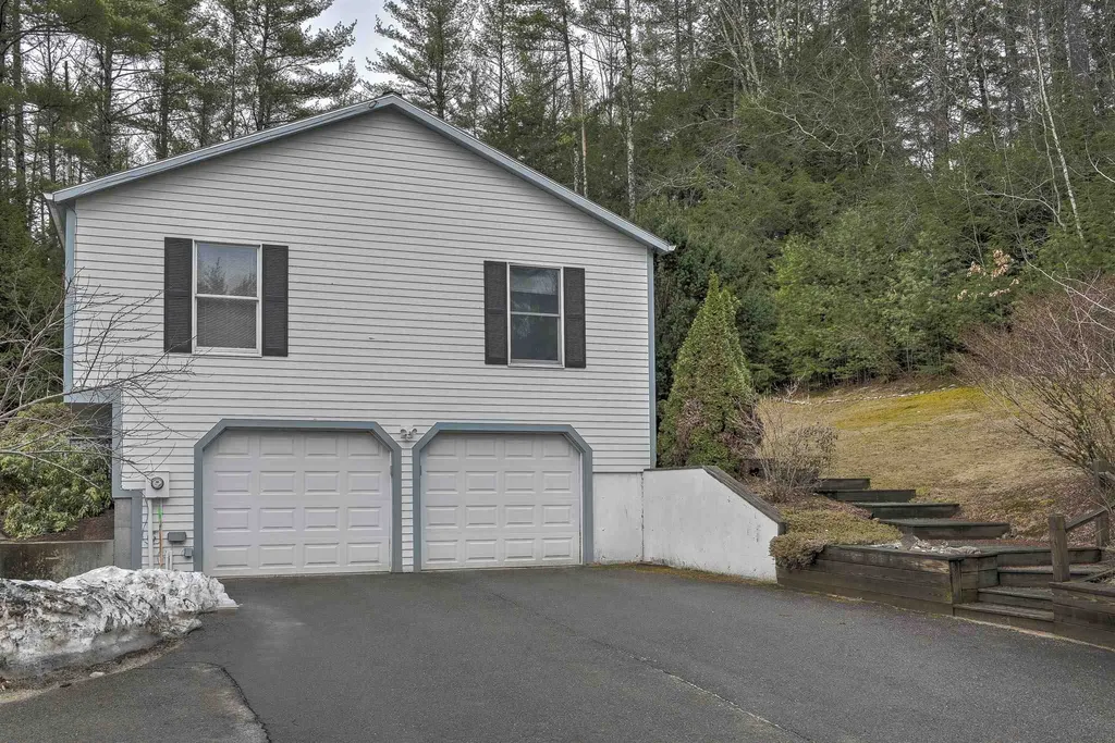 30 Highland Circle Swanzey NH 03446
