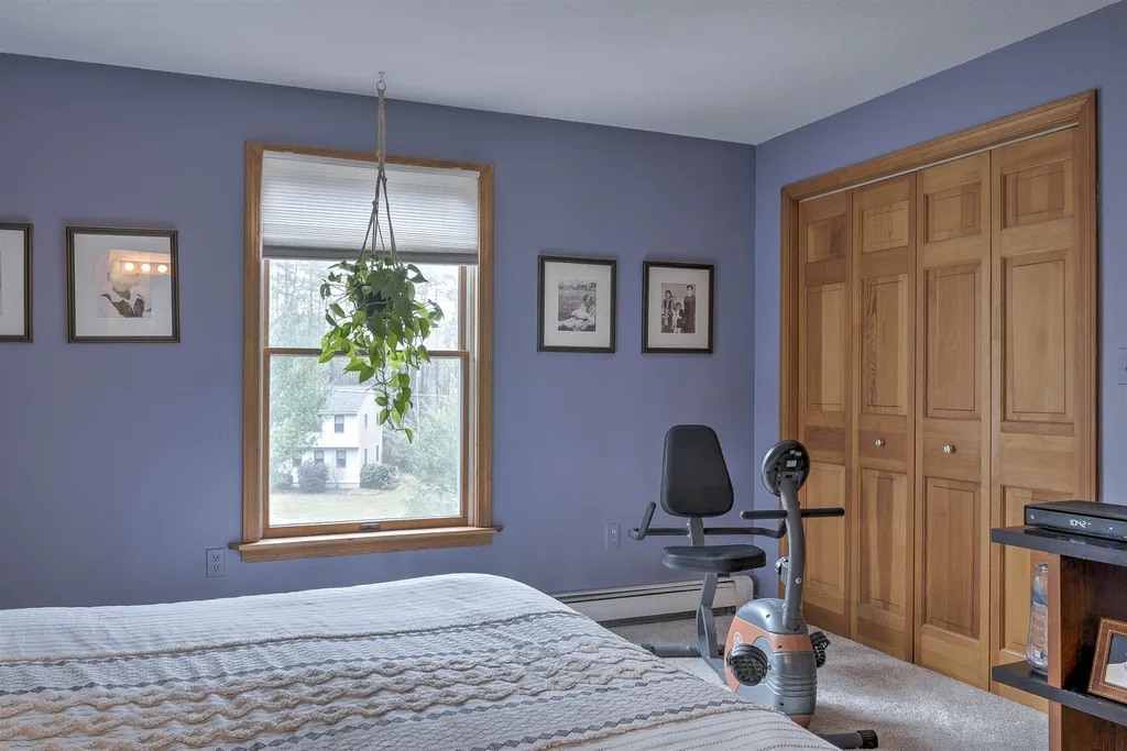 30 Highland Circle Swanzey NH 03446