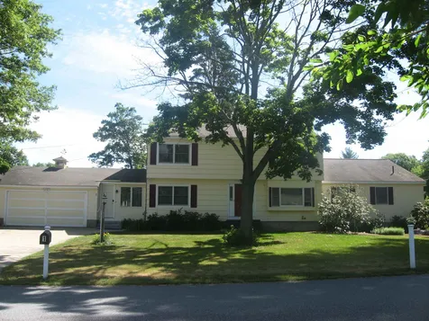 1 Garrison Road Salem NH 03079