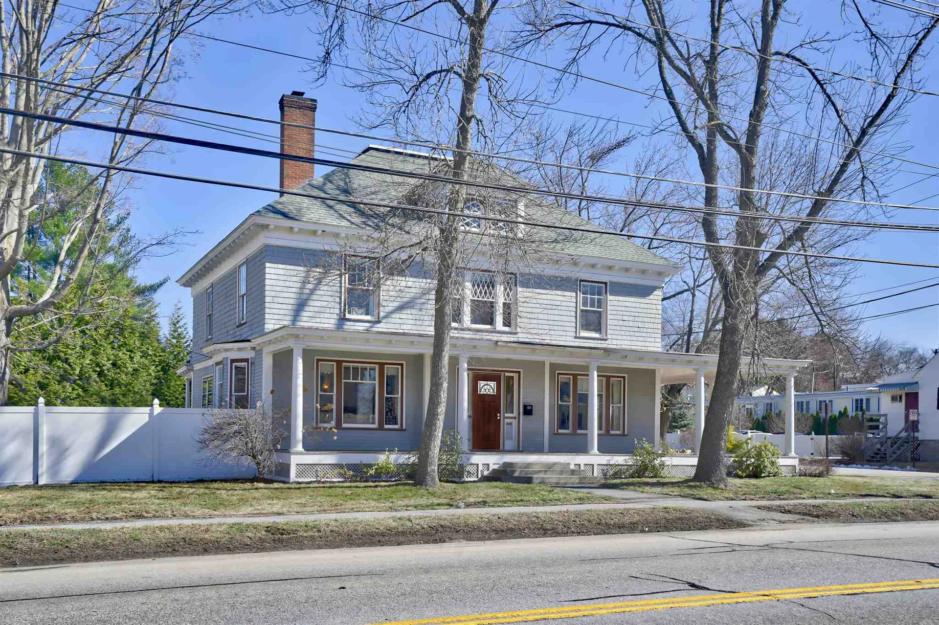 686 Hanover Street Manchester NH 03104