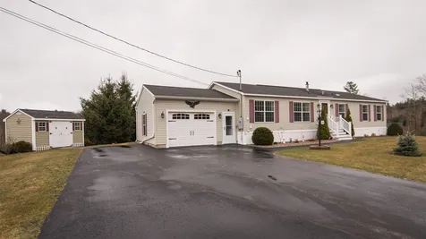 145 Freedom Hill Road Hampstead NH 03841