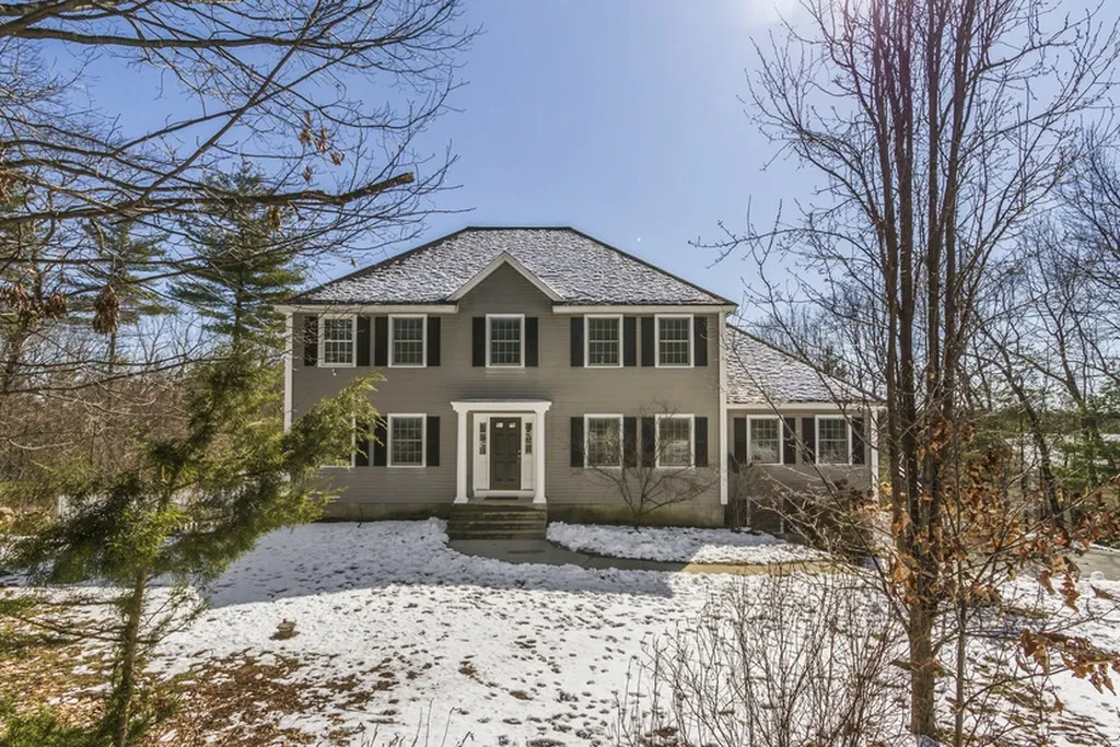 7 Kemp Drive Brookline NH 03033