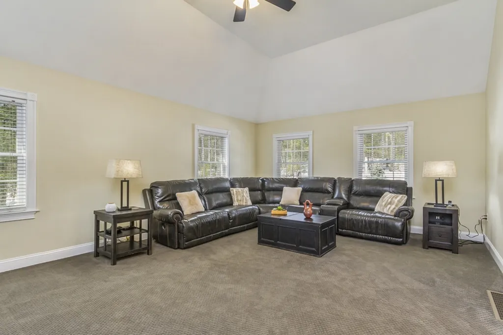 7 Kemp Drive Brookline NH 03033