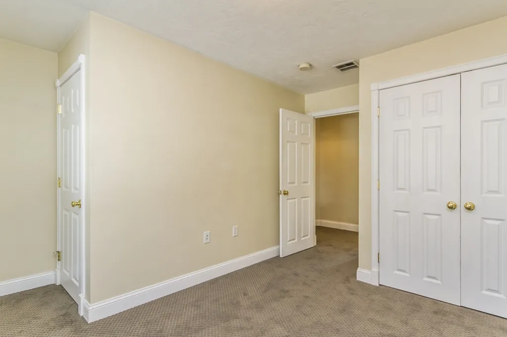 7 Kemp Drive Brookline NH 03033