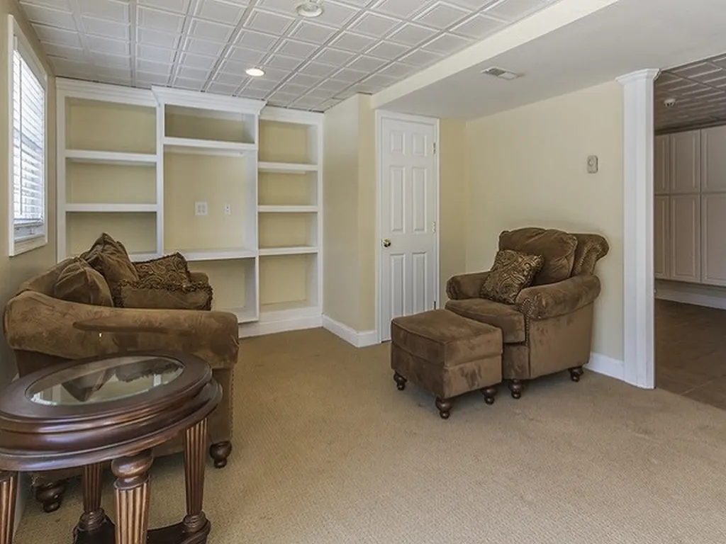 7 Kemp Drive Brookline NH 03033