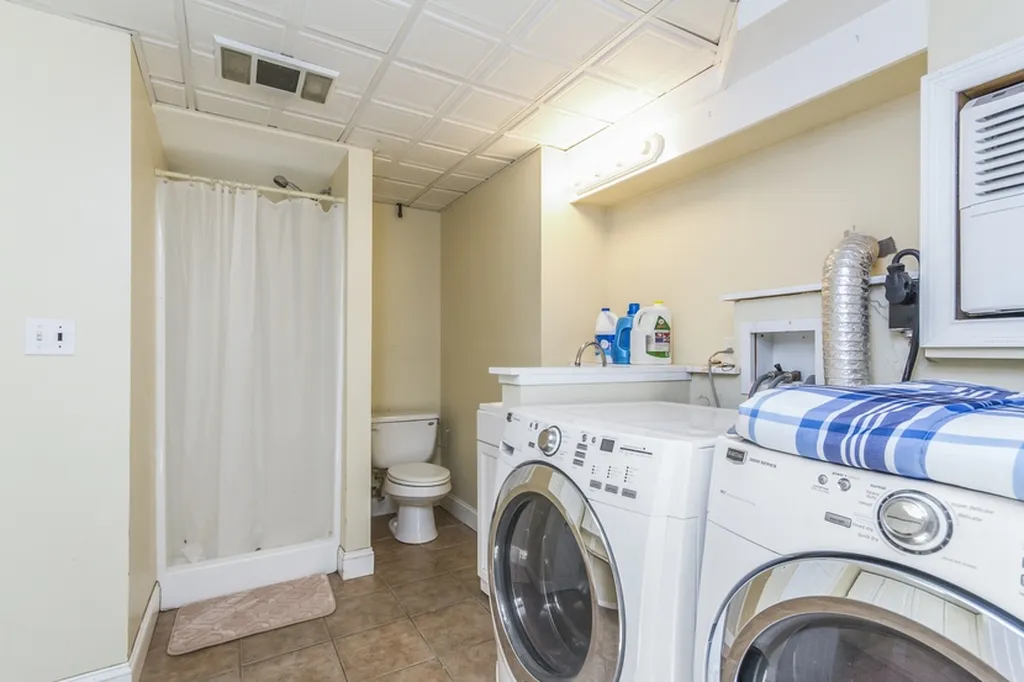7 Kemp Drive Brookline NH 03033