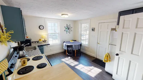 239 King Street Boscawen NH 03303