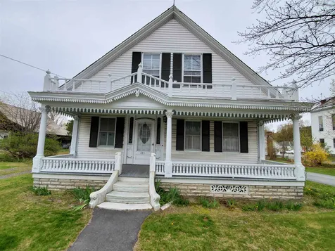 442 Main Street Chester VT 05143
