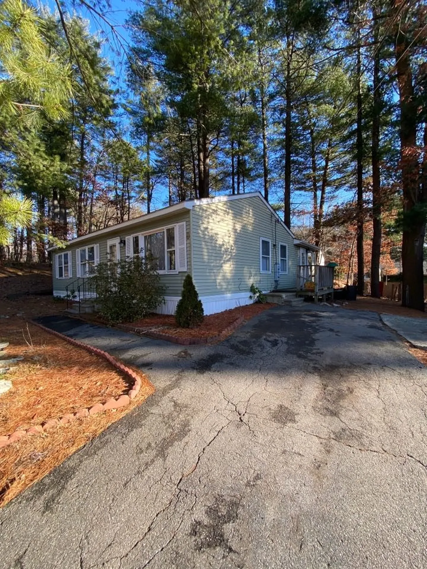 9 Burlington Road Nashua NH 03062