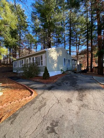 9 Burlington Road Nashua NH 03062