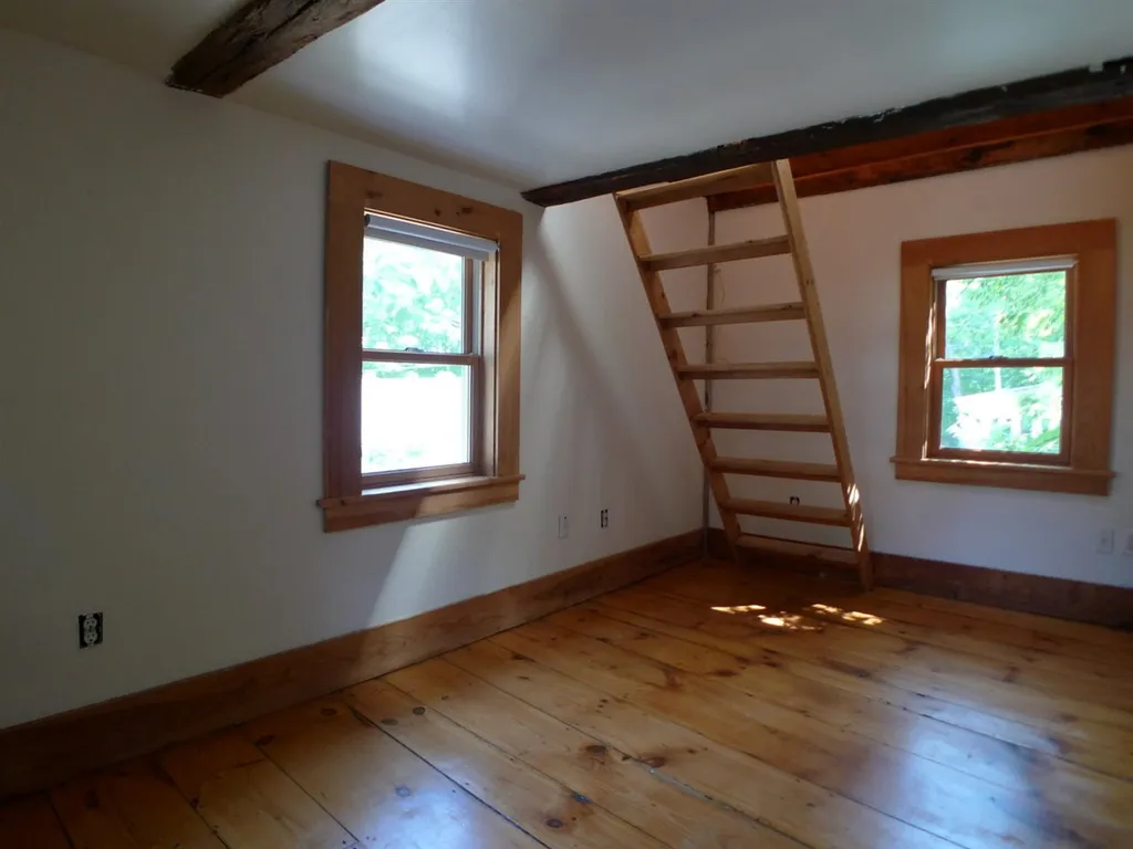 1 Rock Street Newmarket NH 03857