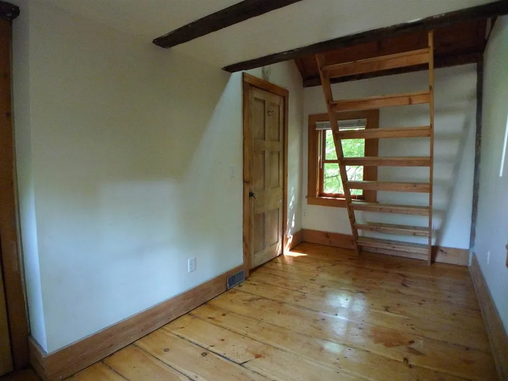 1 Rock Street Newmarket NH 03857