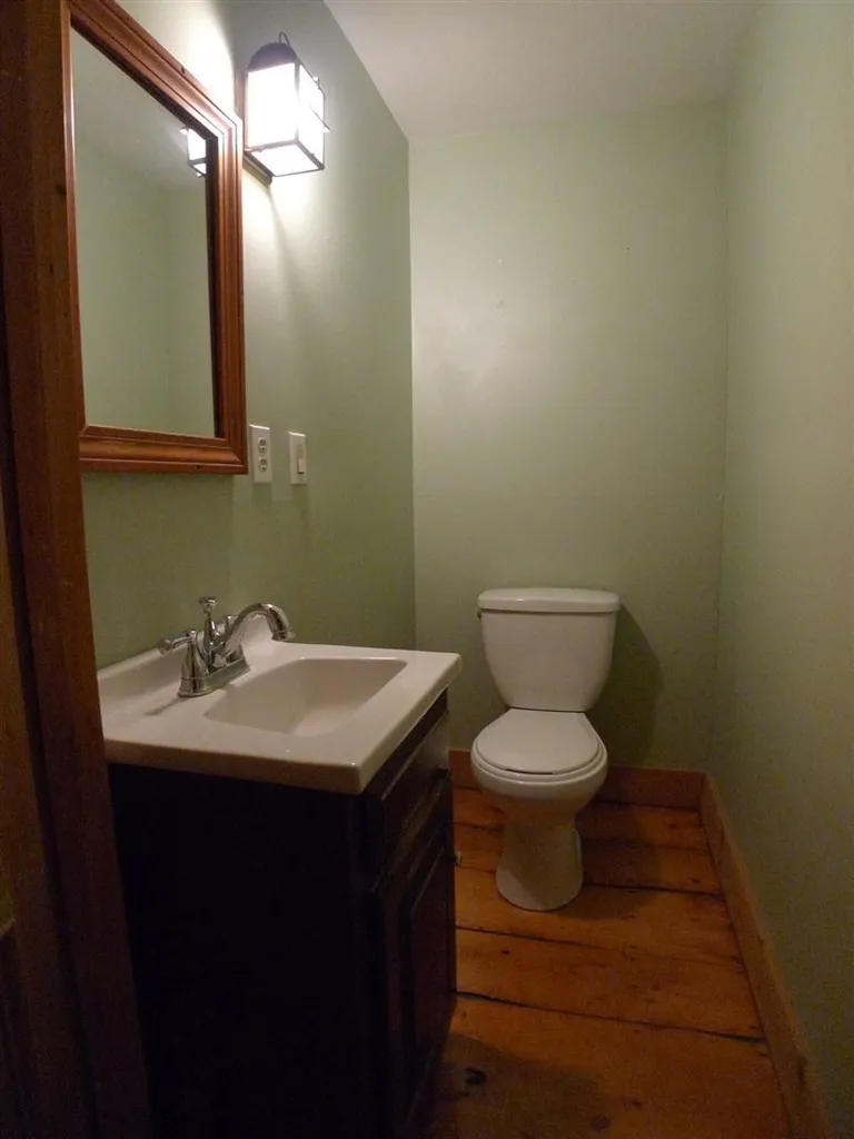 1 Rock Street Newmarket NH 03857