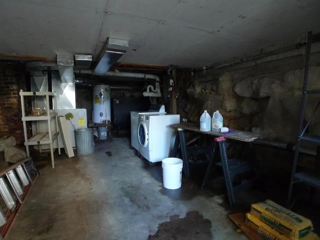 1 Rock Street Newmarket NH 03857