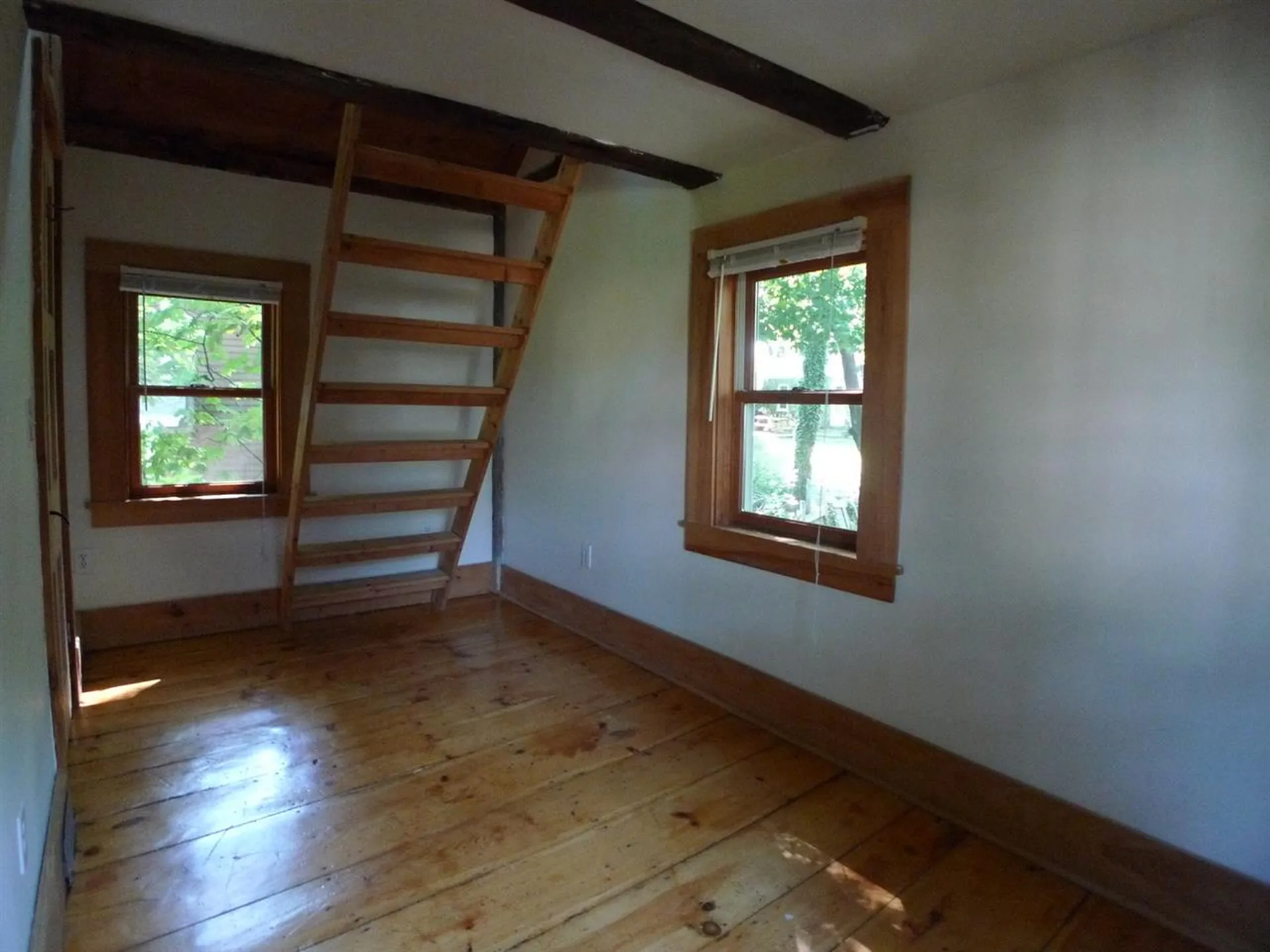 1 Rock Street Newmarket NH 03857