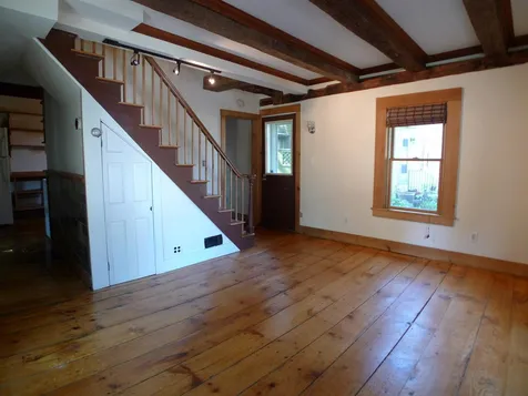 1 Rock Street Newmarket NH 03857