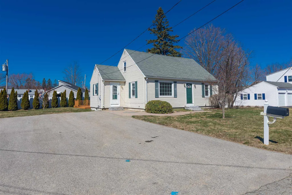12 Tuck Road Hampton NH 03842