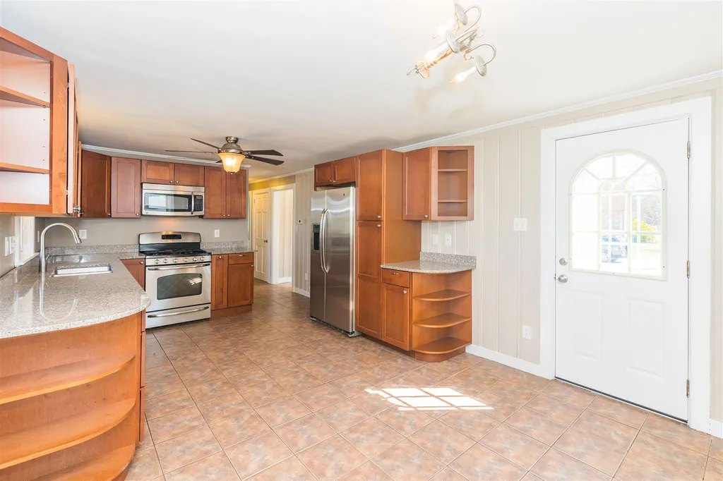 12 Tuck Road Hampton NH 03842