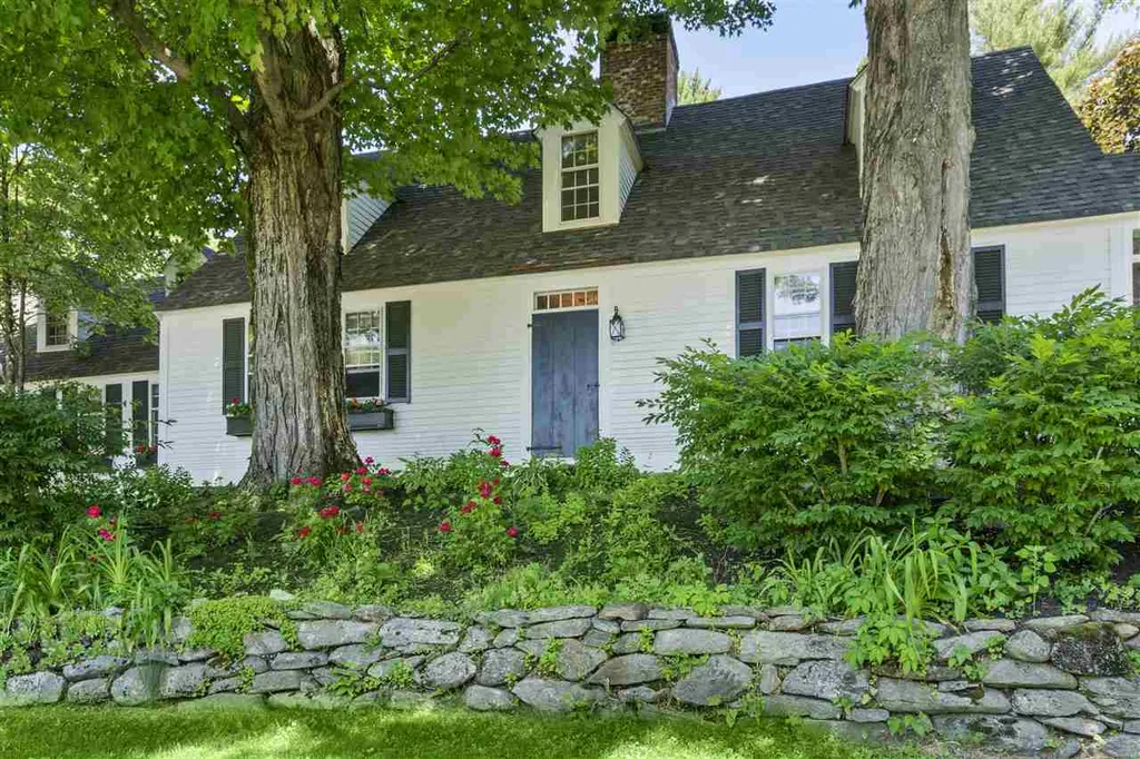 86 Temple Road Sharon NH 03458