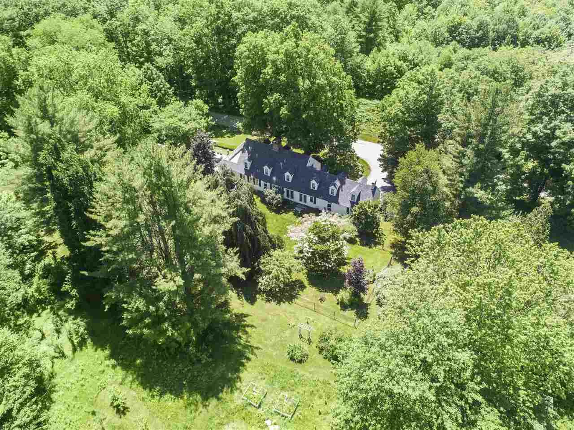 86 Temple Road Sharon NH 03458