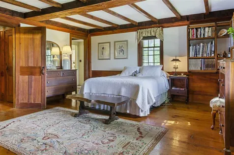 86 Temple Road Sharon NH 03458