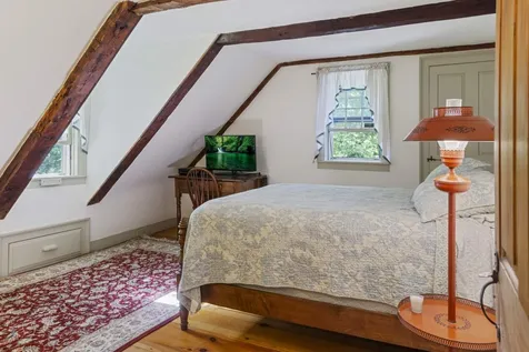 86 Temple Road Sharon NH 03458