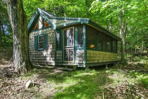 86 Temple Road Sharon NH 03458