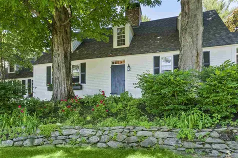 86 Temple Road Sharon NH 03458