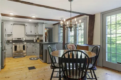 86 Temple Road Sharon NH 03458