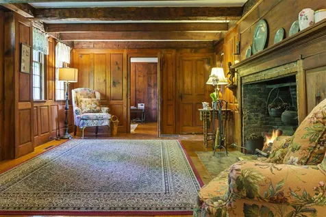 86 Temple Road Sharon NH 03458