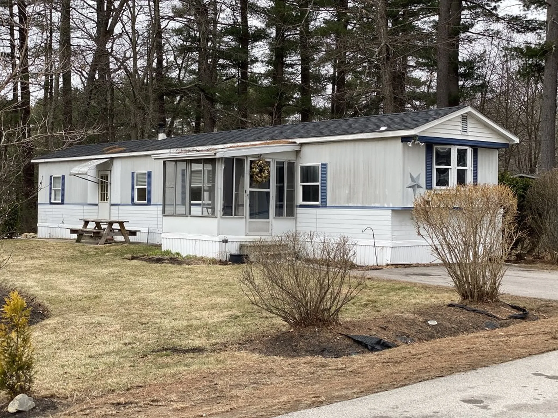 39 Ridgefield Drive Nashua NH 03062