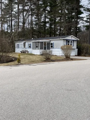 39 Ridgefield Drive Nashua NH 03062